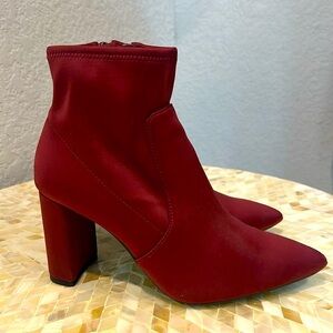 Alex Marie healed ankle bootie size 6.5